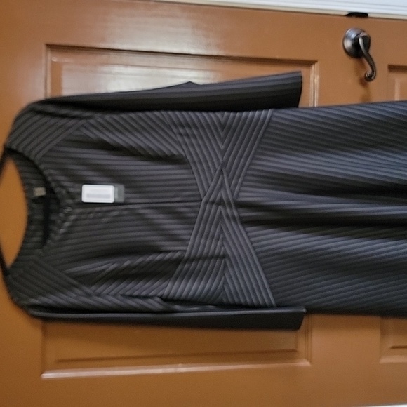 Vfshow Dresses & Skirts - vfshow-Blk/white long sleeved A line pin striped dress Size XXL. NWT.